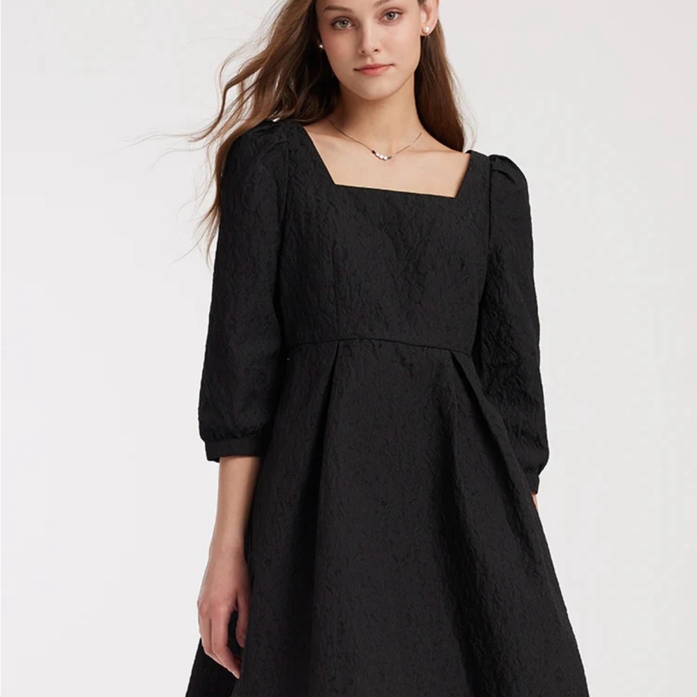 Black A-Line Dress with Puff Sleeves and Square Neck